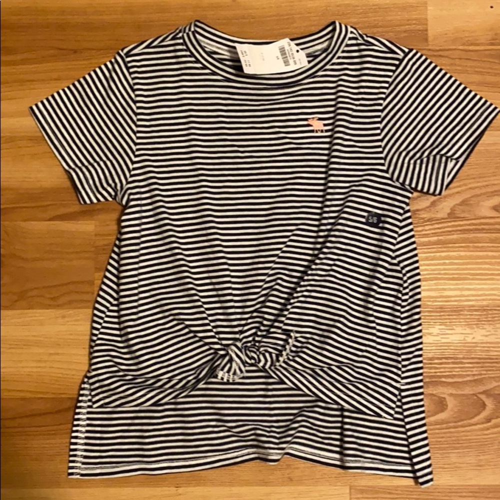 Abercrombie Kids Tie tee